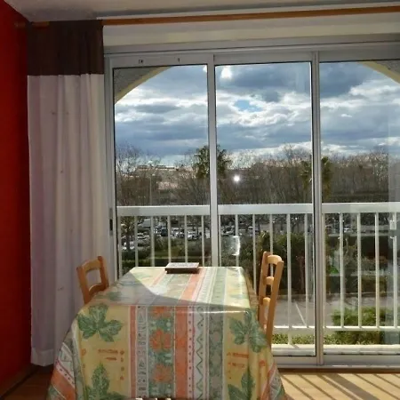 Location Le Cap D'agde , 2 Pieces, 4 Personnes * Agde